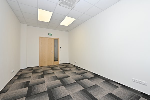D1 3.5 Kancelář 20 m2 - kancelář