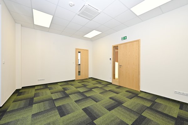 D1 2.7 Kancelář s balkonem 30 m2 - Další 1