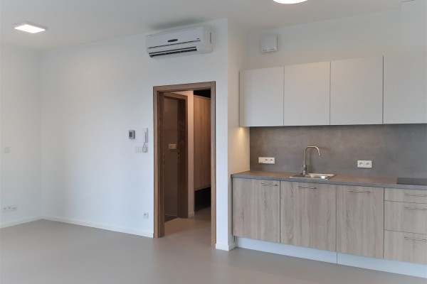 C I 5.2 Kancelář / Ateliér 36 m2 - Další 4